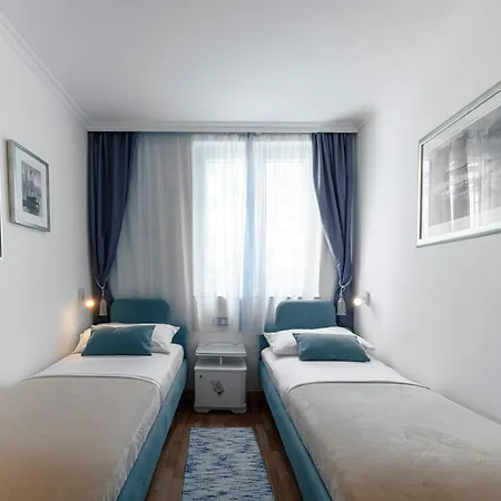 Blue One * Dubrovnik